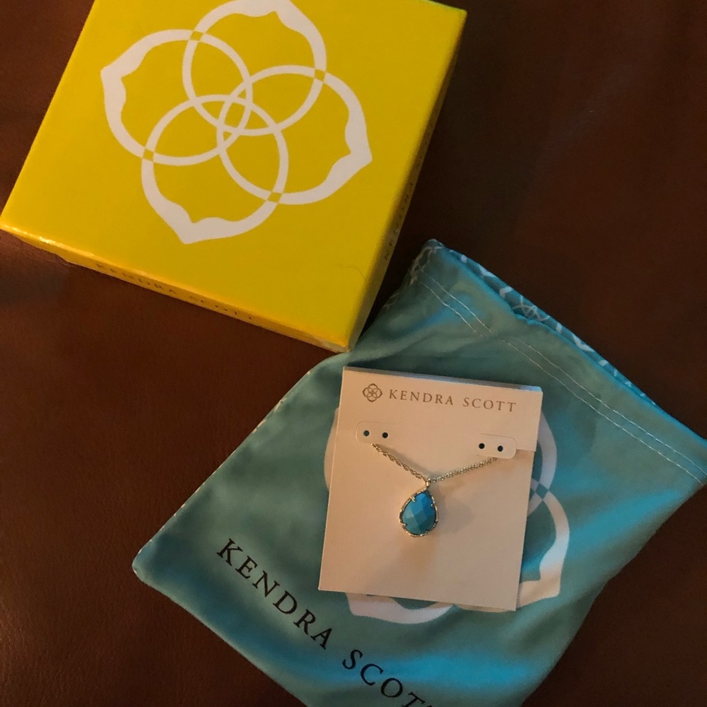 Kendra Scott Necklace